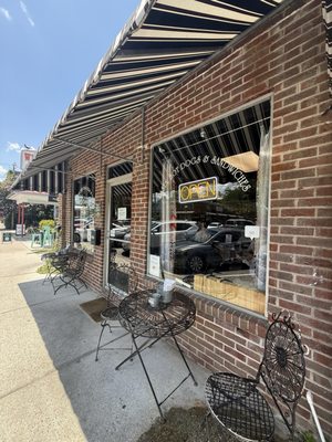 Matt's Burgers by null
