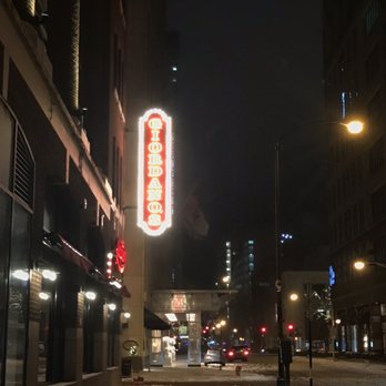 Giordano's - Giordanos sign - Pizza Near Me - Chicago, Illinois Giordano's - Giordanos sign - Pizza Near Me - Chicago, Illinois