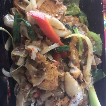 Green Basil Thai - Thai Near Me - Calabasas, California