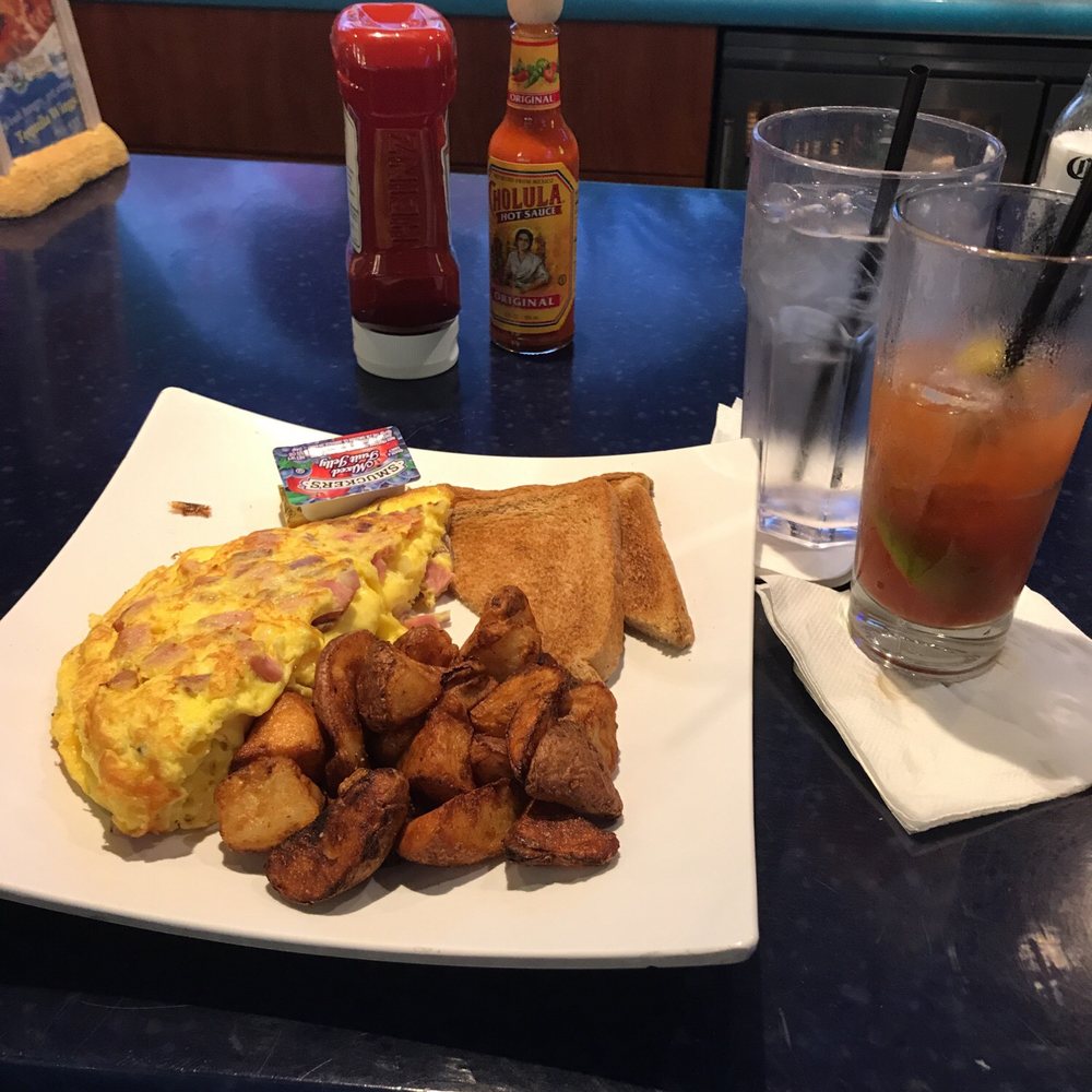 Corona Beach House - Ham and cheese omelet (it's a lot) - American Near Me - Miami, Florida