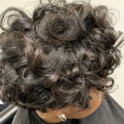 Jewels Studio - Hair Cut & Soft Curls