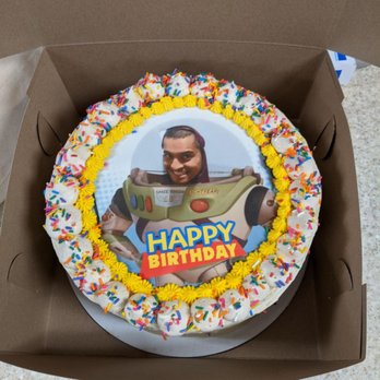 Sugarfoot's Cupcakes - Big cake for hubby birthday - Cupcakes Near Me - Spring, Texas Sugarfoot's Cupcakes - Big cake for hubby birthday - Cupcakes Near Me - Spring, Texas