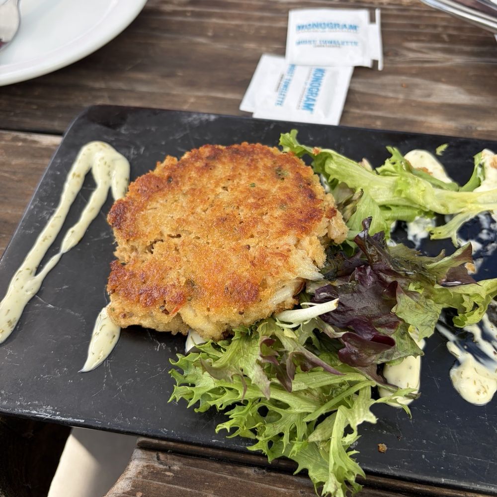 BevRidge Public - Crab cake - Cocktail Bars Near Me - Ridgefield, Washington