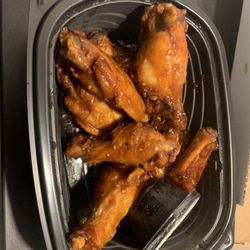 Polo's Bar & Grill - Chicken Boneless Wings