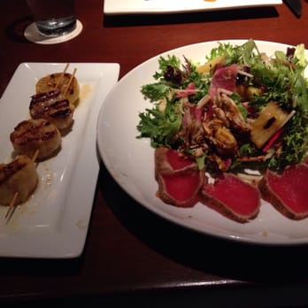 Seasons 52 - Scallops and tuna salad - New American Near Me - Lone Tree, Colorado
