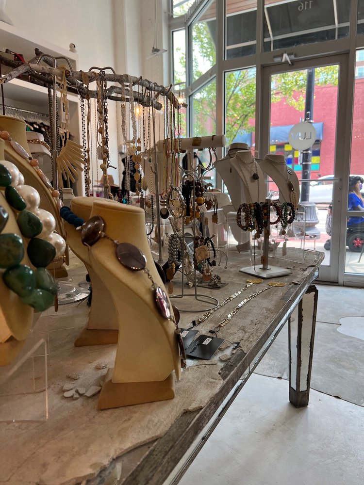 LUV BOUTIQUE Updated November 2024 116 River Market Ave Little 