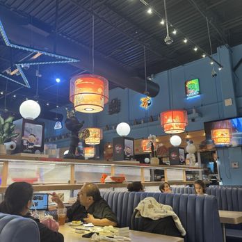 Umami Revolving Sushi - Atmospher - Japanese Near Me - El Paso, Texas