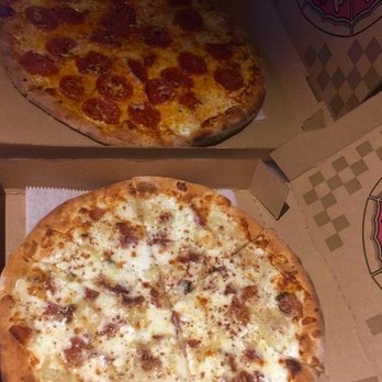 Pizzaiola - Pepperoni Pizza Carbonara Pizza - Pizza Near Me - Miami, Florida Pizzaiola - Pepperoni Pizza Carbonara Pizza - Pizza Near Me - Miami, Florida