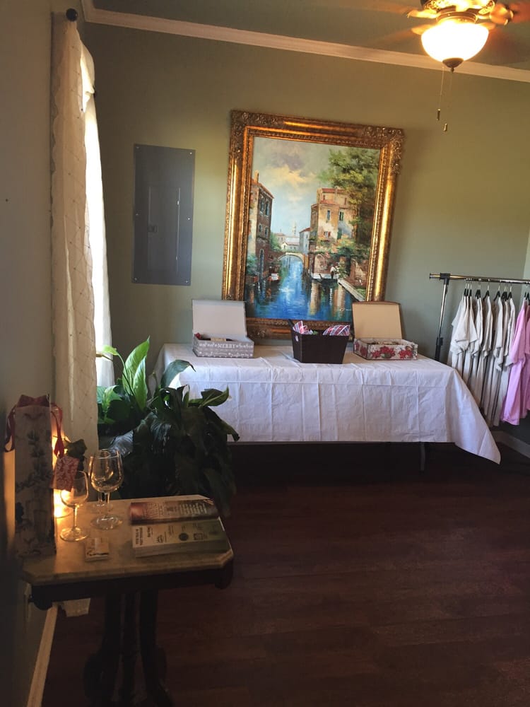 de terra Vineyard and Wines of Somerville - vineyard in Somerville, TN