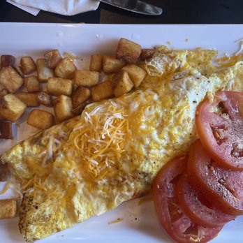 Wally Hatchet’s - Chorizo omelette - Comfort Food Near Me - Memphis, Tennessee