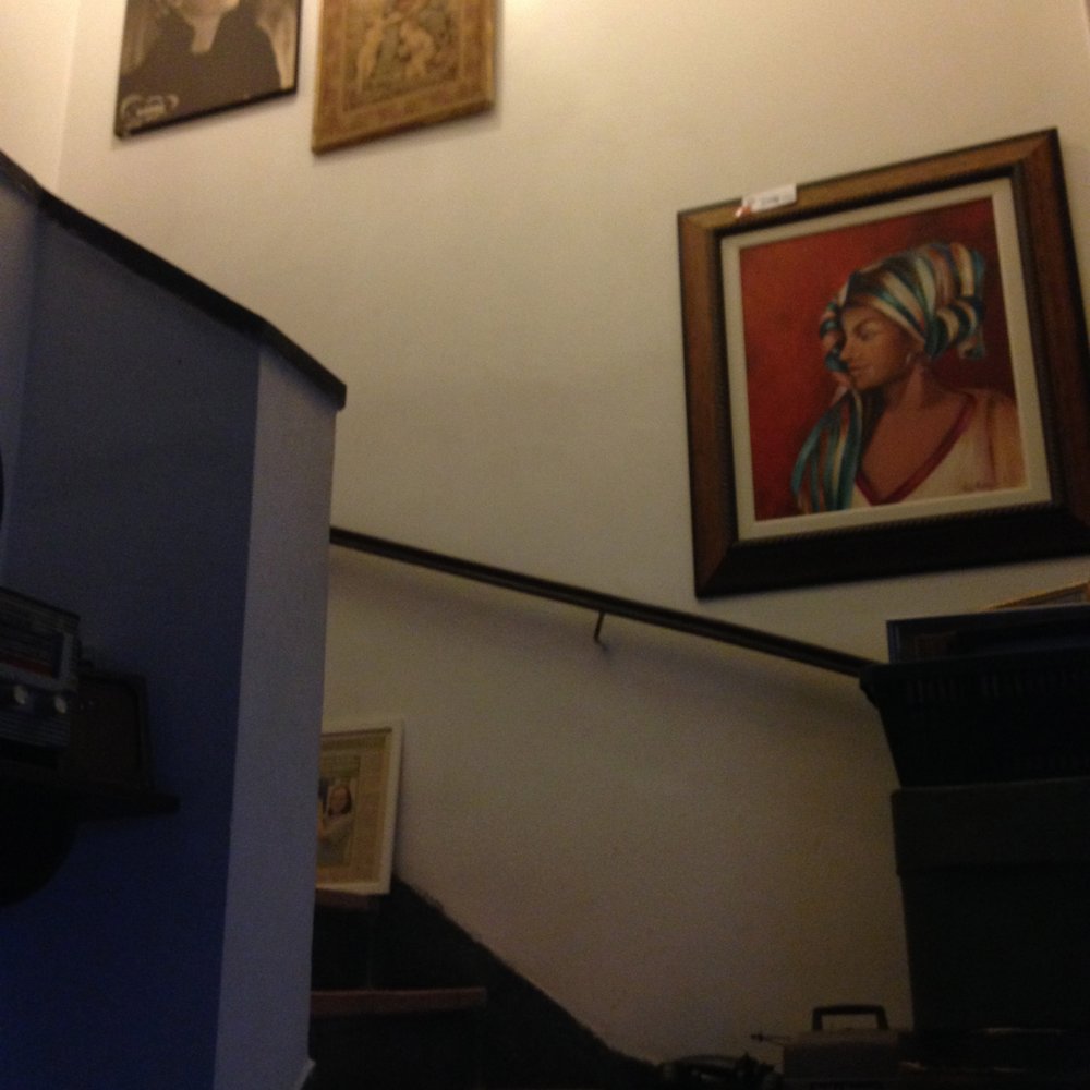 Spazio Vintage Brechó e Acervo - The Brecho is upstairs from the "Vintage cafe." - Thrift Stores Near Me - São Paulo, SP