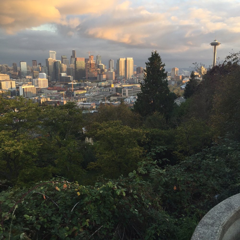 Bhy Kracke Park - I love the green and cotton candy sky (October 2015) - Parks Near Me - Seattle, Washington Bhy Kracke Park - I love the green and cotton candy sky (October 2015) - Parks Near Me - Seattle, Washington