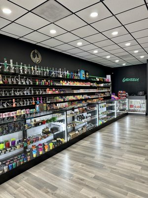 Grizzly Smoke Shop