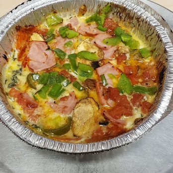 Cicis Pizza - Cici Pizza Bowl with Pepperoni, Ham, Mushrooms, Spinach, Tomato, Jalapeno, Green Pepper - Pizza Near Me - Denton, Texas