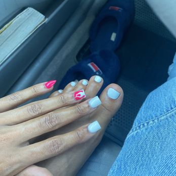 Inails & Spa - nails and toes - Nail Salons Near Me - Lavon, Texas