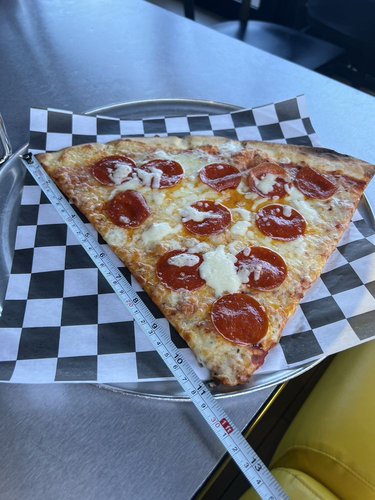 Yonx Pizza Bar