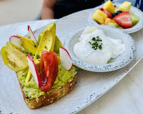 CAPRI Pool Restaurant & Bar by null