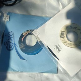A couple of very nice throwback Michael Jackson and Dire Straits 45's. Very clean, no scratches, and fairly priced! A couple of very nice throwback Michael Jackson and Dire Straits 45's. Very clean, no scratches, and fairly priced!