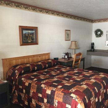 Rustic Inn Motel - Bed Room - Hotels Near Me - Ely, Nevada Rustic Inn Motel - Bed Room - Hotels Near Me - Ely, Nevada