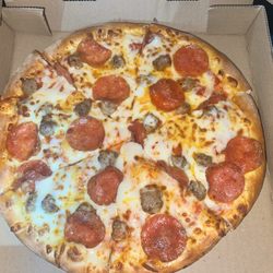 Tumby's Pizza - Small pepperoni & sausage pizza