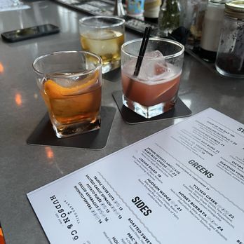 Hudson & Co - Drinks at the bar partial view - Gastropubs Near Me - Jersey City, New Jersey Hudson & Co - Drinks at the bar partial view - Gastropubs Near Me - Jersey City, New Jersey