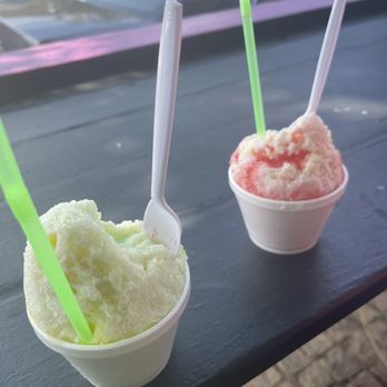 Frozen Bitez - Sour Apple mixed with Pineapple with sweet creamon top. The other was Tiger Blood with sweet cream!!! Delish - Shaved Ice Near Me - Lithonia, Georgia Frozen Bitez - Sour Apple mixed with Pineapple with sweet creamon top. The other was Tiger Blood with sweet cream!!! Delish - Shaved Ice Near Me - Lithonia, Georgia