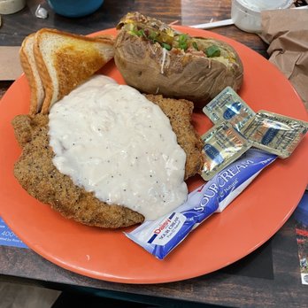 Cook's Country Kitchen - County fried steak and a bake potato - American Near Me - Blairsville, Georgia Cook's Country Kitchen - County fried steak and a bake potato - American Near Me - Blairsville, Georgia