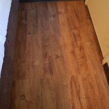 Econo Lodge - Floors - Hotels Near Me - Pryor, Oklahoma