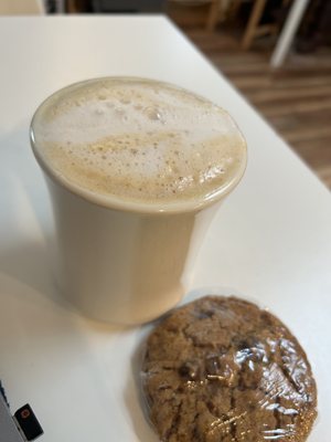 Cream & Amber by null
