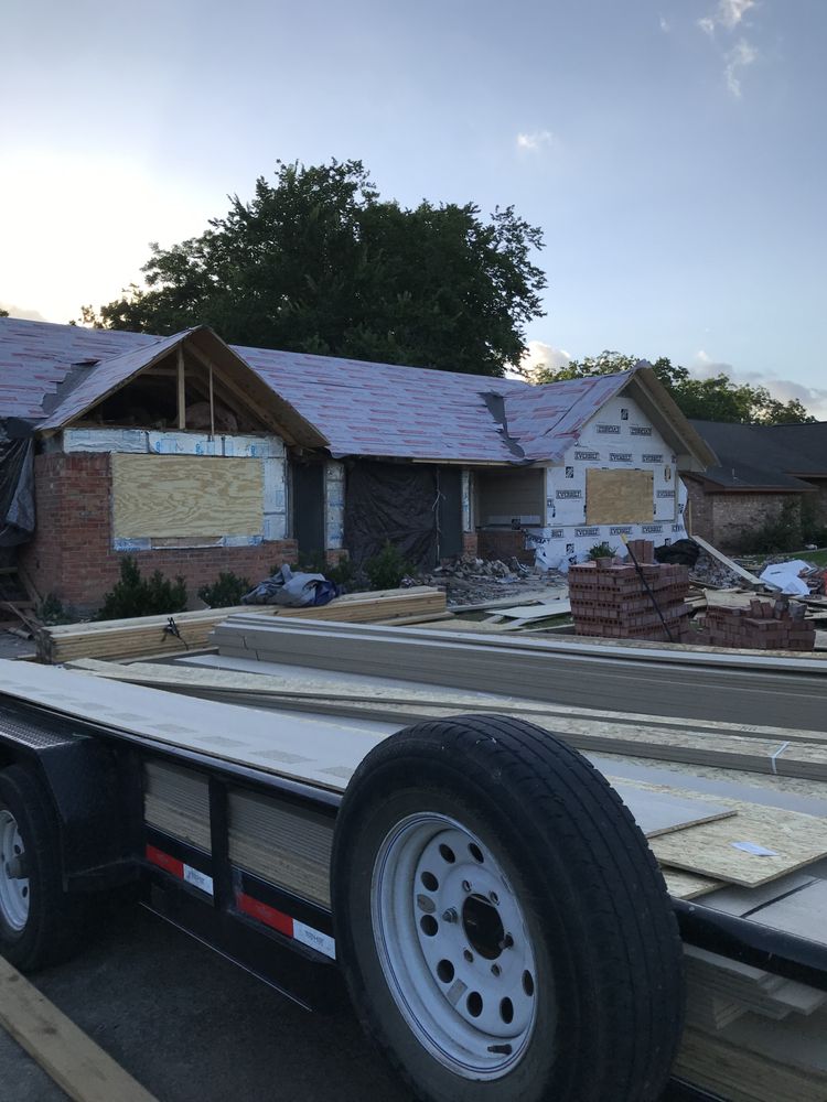 Slide of MCM Construction & Roofing