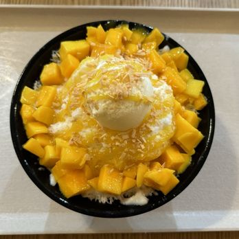 Heybings - Mango bingsoo - Desserts Near Me - Costa Mesa, California