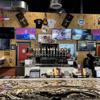 P-Dubs Brew Pub - Pubs Near Me - Tehachapi, California