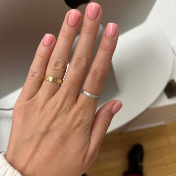 Glowly - Nail Salons Near Me - New York, New York