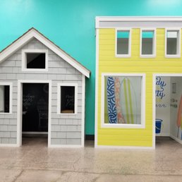 Cute and clean areas for kids to play. Cute and clean areas for kids to play.