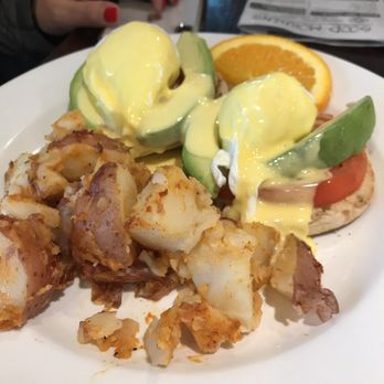 Famous Toastery - Cali Benedicts - Breakfast & Brunch Near Me - Ashburn, Virginia Famous Toastery - Cali Benedicts - Breakfast & Brunch Near Me - Ashburn, Virginia