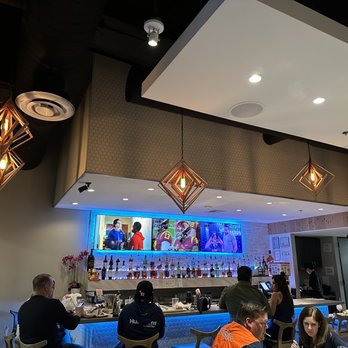 Top Sushi - Bar area - Sushi Bars Near Me - Tomball, Texas