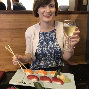 Tsukimi - Salmon & Tuna sushi chilled white wine - Sushi Bars Near Me - Austin, Texas Tsukimi - Salmon & Tuna sushi chilled white wine - Sushi Bars Near Me - Austin, Texas