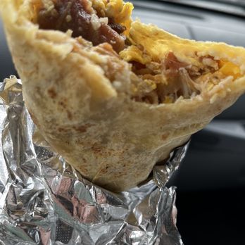 La Bodega Farmers Market - Bacon Breakfast Burrito - Grocery Near Me - Camarillo, California