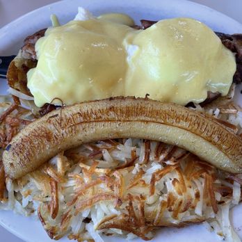 Bayside Cafe - Corned Beef Hash Combo - corn beef Benedict, hash brown, plantain - Coffee & Tea Near Me - San Francisco, California