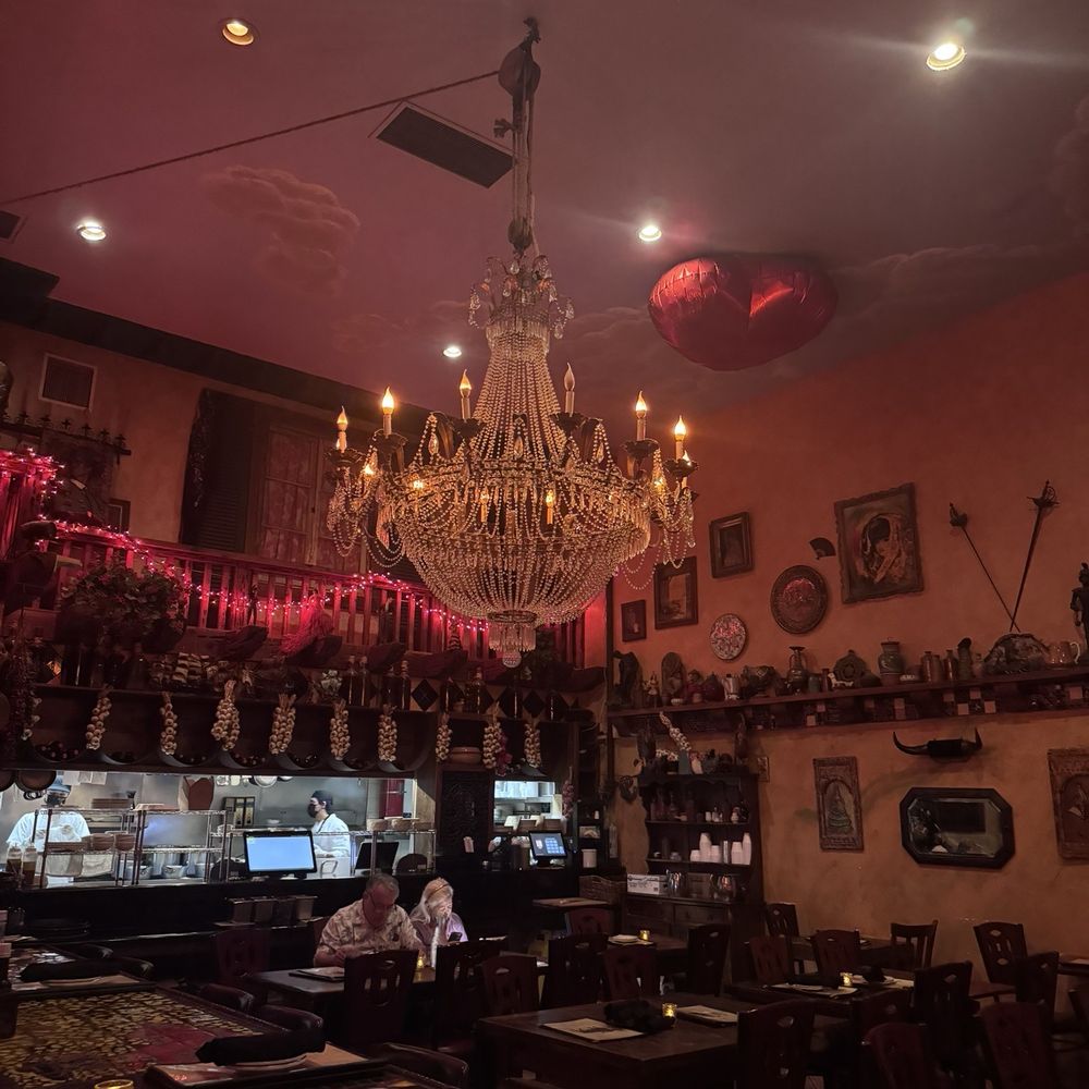 Viva Madrid! - Beautifully decorated interior - Spanish Near Me - Claremont, California Viva Madrid! - Beautifully decorated interior - Spanish Near Me - Claremont, California