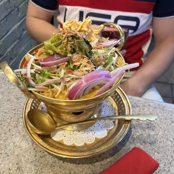 Nicky's Thai Kitchen - Kao Soy - Thai Near Me - Pittsburgh, Pennsylvania