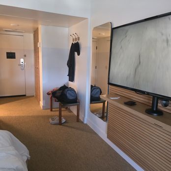 Hotel June - Hotels Near Me - Los Angeles, California Hotel June - Hotels Near Me - Los Angeles, California
