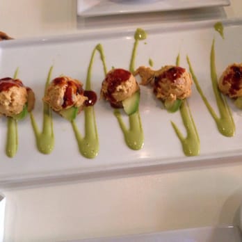 SuViche - Sushi and Ceviche - Crispy quinoa cakes topped with tuna - delicious!! - Sushi Bars Near Me - Miami, Florida SuViche - Sushi and Ceviche - Crispy quinoa cakes topped with tuna - delicious!! - Sushi Bars Near Me - Miami, Florida
