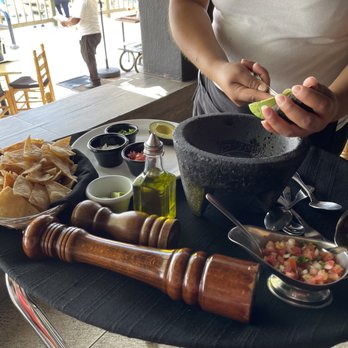Vibrant - Seafood Near Me - Cabo San Lucas, BCS Vibrant - Seafood Near Me - Cabo San Lucas, BCS