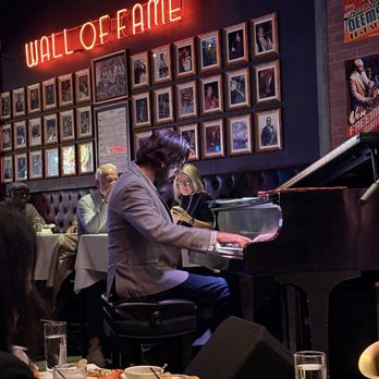Andy's Jazz Club - Excellent pianist- so smooth with it! - Jazz & Blues Near Me - Chicago, Illinois