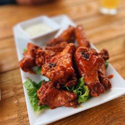 Portland Sports Bar and Grill - Hot wings!!
