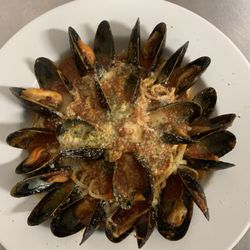 CC's Dugout Italian Eatery - Pasta con cozze