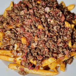 Uptown Wings Bar & Grill - Meatilicious Poutine