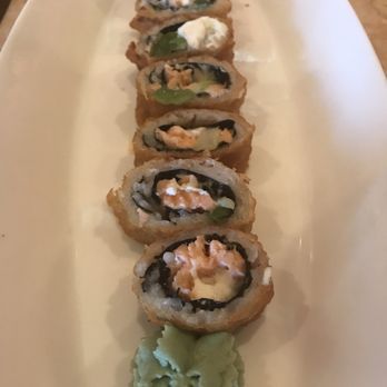 Pad Thai - Crunchy roll - Thai Near Me - Akron, Ohio