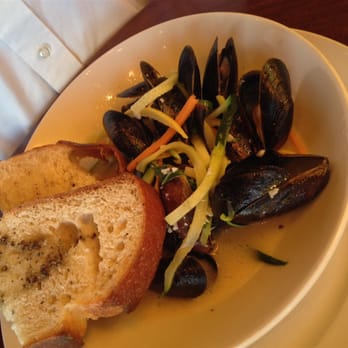 Zinc Wine Bar & Bistro - moules (mussels) - New American Near Me - Albuquerque, New Mexico